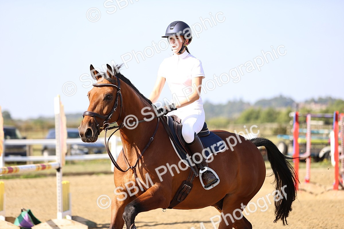 SBM_005502 - Class 8 - Clear Round