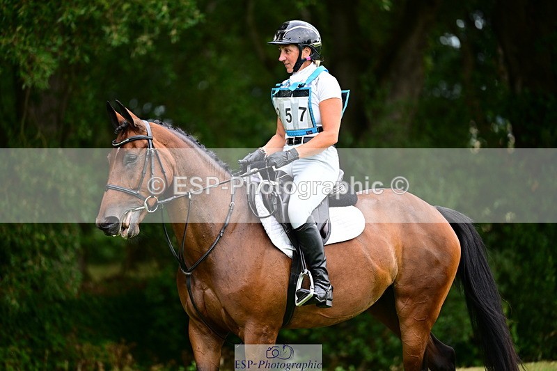 260808A-141443-06927 - 957-Leigh.Smallacombe-Ultimate.Gold