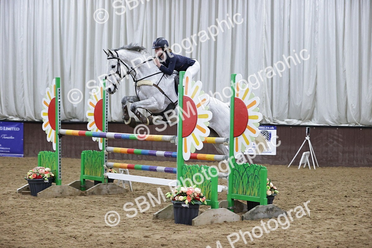 SBM_001158 - Class 4 - Senior Newcomers/ 1.10m Open