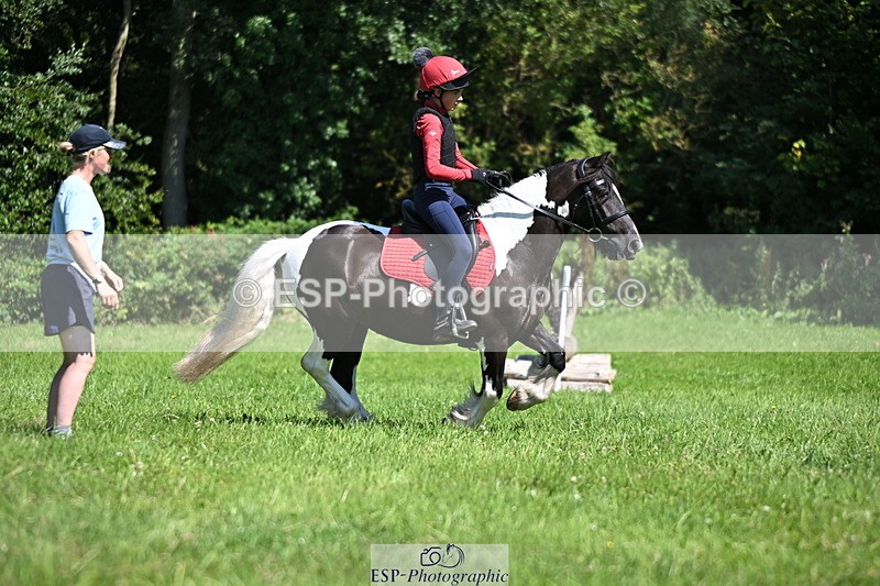 240729B-145330-02874 - Abbie's Group XC