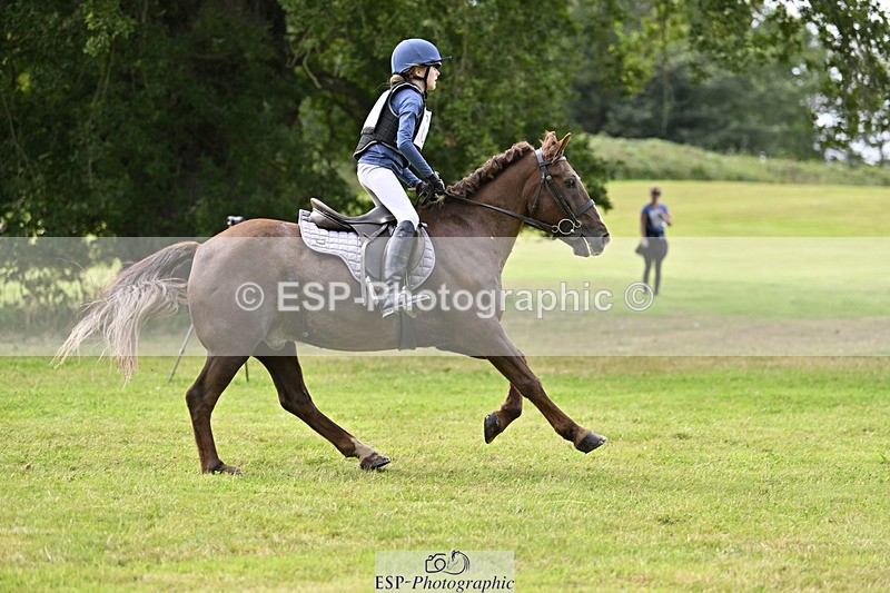 240825X-140627-34742 - 80cm XC 14.30 to 15.30