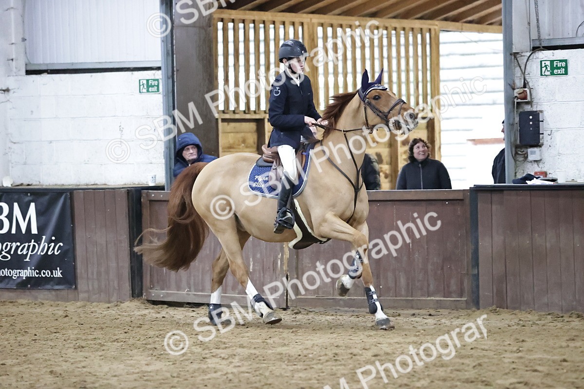 SBM_001062 - Class 4 - Senior Newcomers/ 1.10m Open