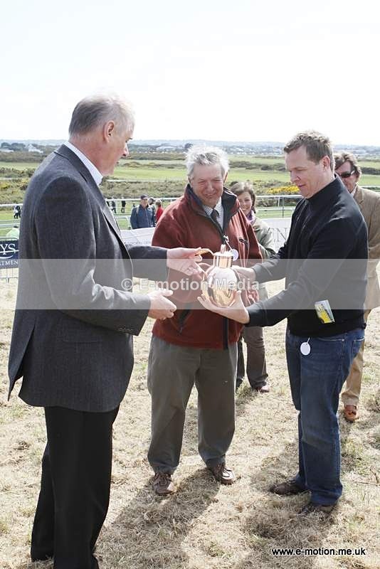  GRD 030510 265 - Guernsey Race Day 03/05/10