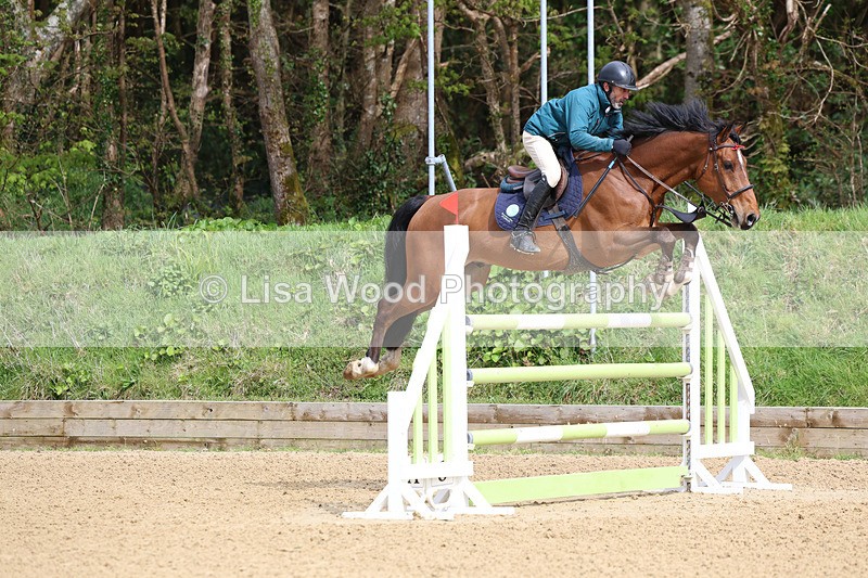 3E7A2444 - Class 9: Senior 1.30m open
