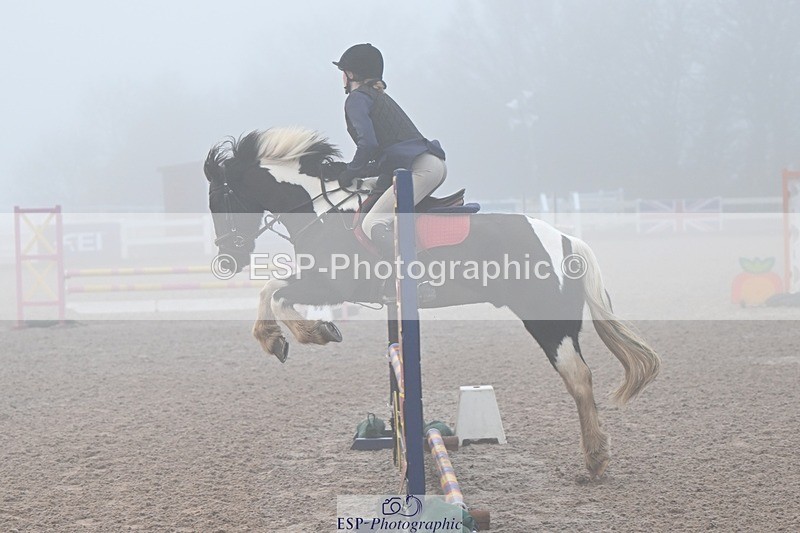251115-094447-00019 - Cls 3 Pony Intro 70cm