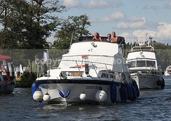 090703 CIRRHOSIS OF THE RIVER IMG_7494 - HENLEY REGATTA FRIDAY 3rd JULY 2009