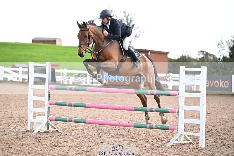 251022-131920-00527 - Cls 4 Snr Newcomers 1.10m