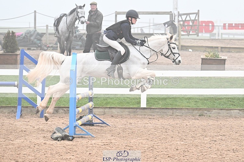 260308-142250-03199 - Cls 15 British Novice and 80cm