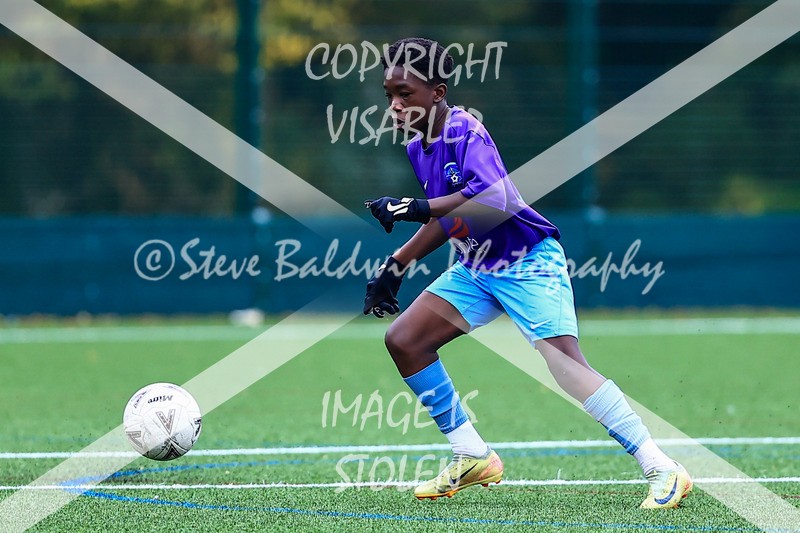 1DX30551 - 2025-10-12 FC Abbey Meads U14 Orange V Kingsdown Lions U14
