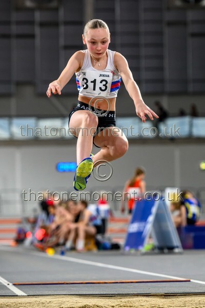 AgeInd25SUN-913125 - Field Female