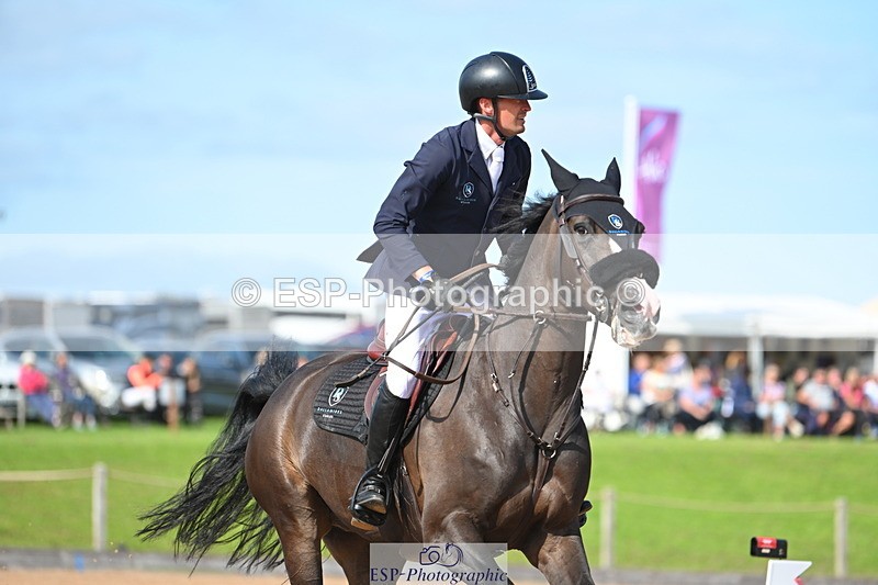 230721A-165231-07876 - Cls 10, 2 Star Big 1.45m Break to End