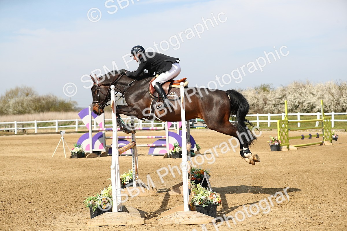 SBM_002572 - Class 10 - Senior Newcomers - 1.10m