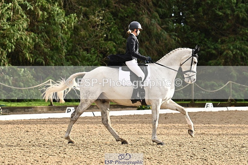 251023A-160141-05776 - A-011-Tara.Moore