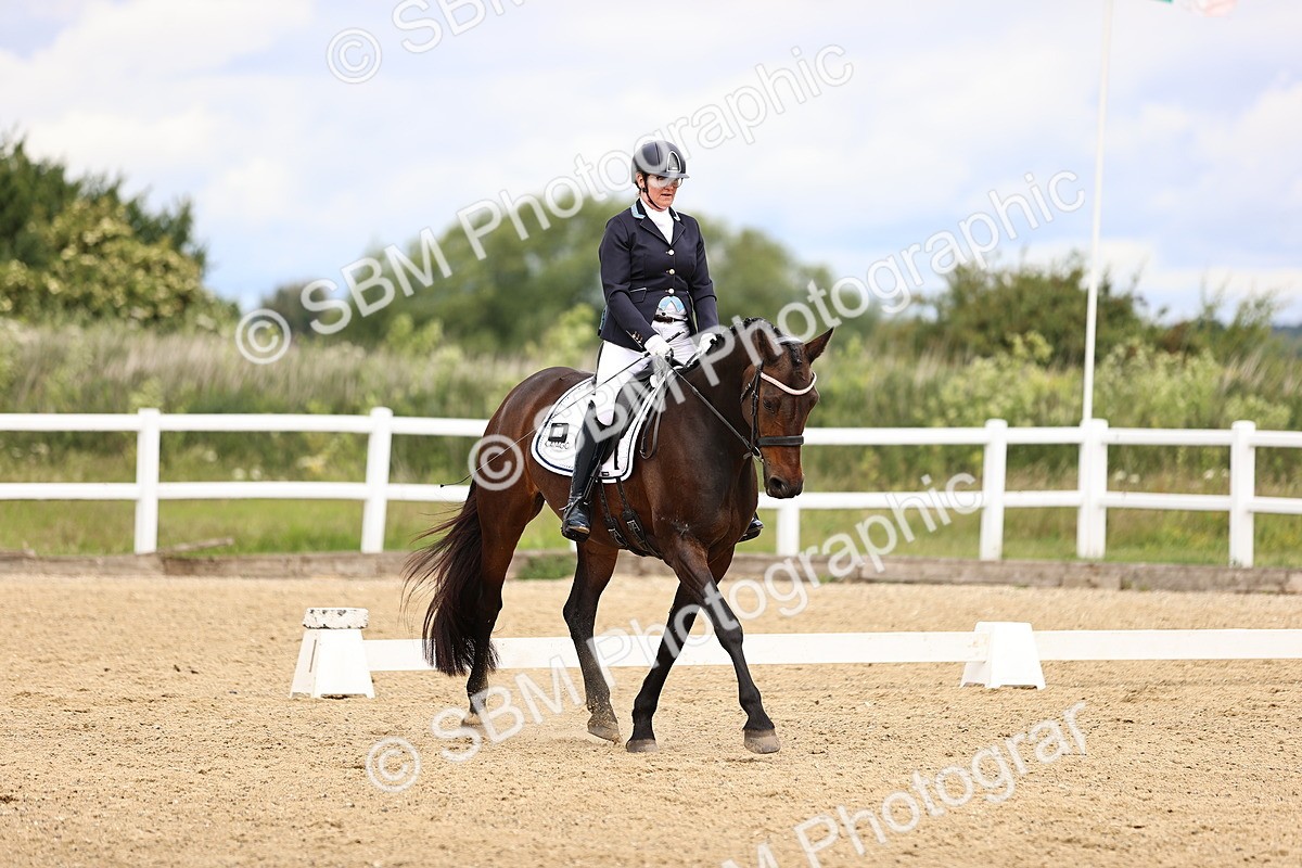 SBM_001992 - Class 2 - Novice 4 - 10.36-11.39