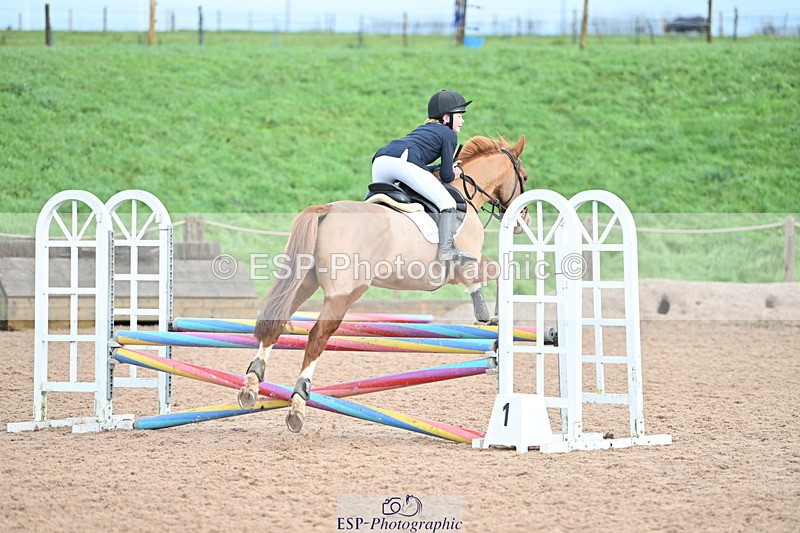 231203A-112946-00841 - Cls 16+17 Club and Schools 80cm