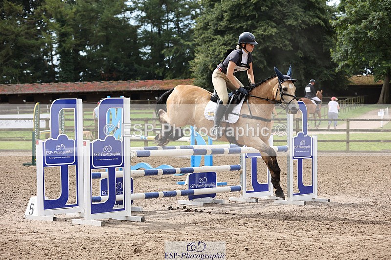 240804-105703-11378 - 316-Chloe_Dunn-TOWERHILL_SHAMIE