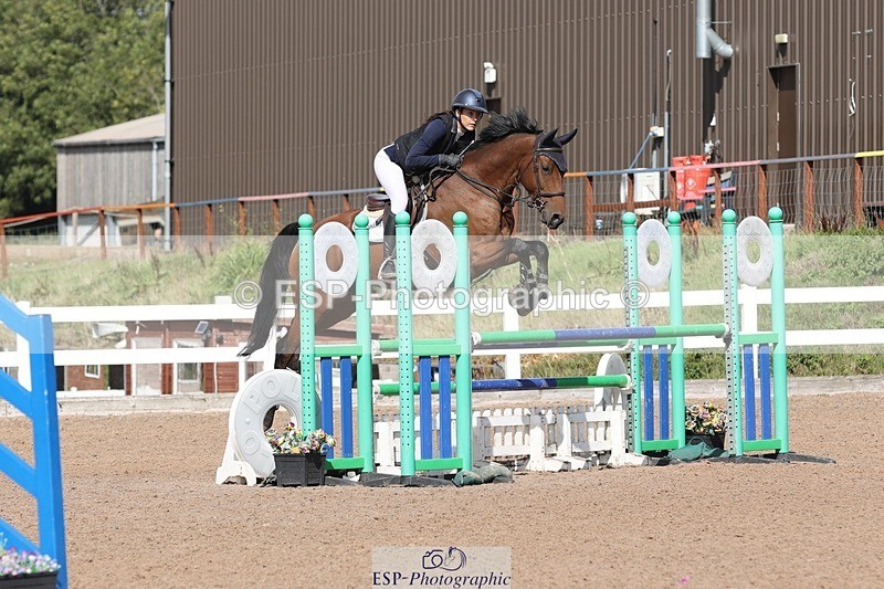 250913-142402-07355 - Cls 25 1.05m Amateur Quali