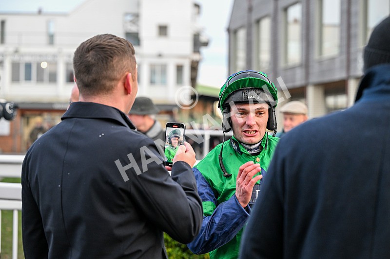 211125-Race 6-Aboutdamntime-8265 - Race 6