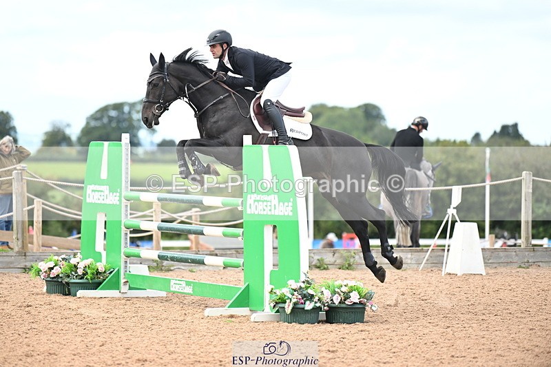 240912A-124709-01547 - Cls 3 Snr Foxhunter