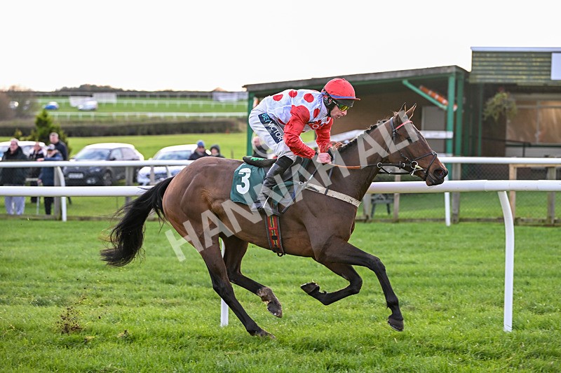 211125-Race 4-Silver Hill-7630 - Race 4