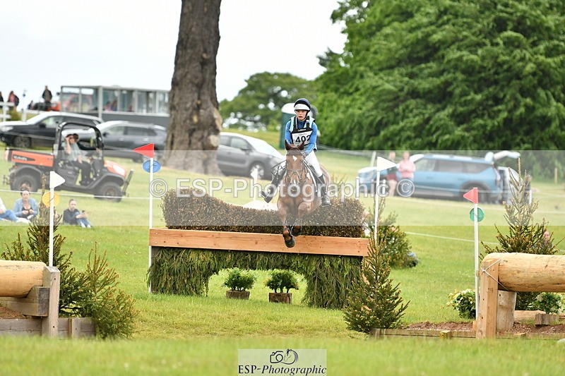 250525A-121118-16615 - D-402-Isabelle.Cook-CYMOON.F.Z