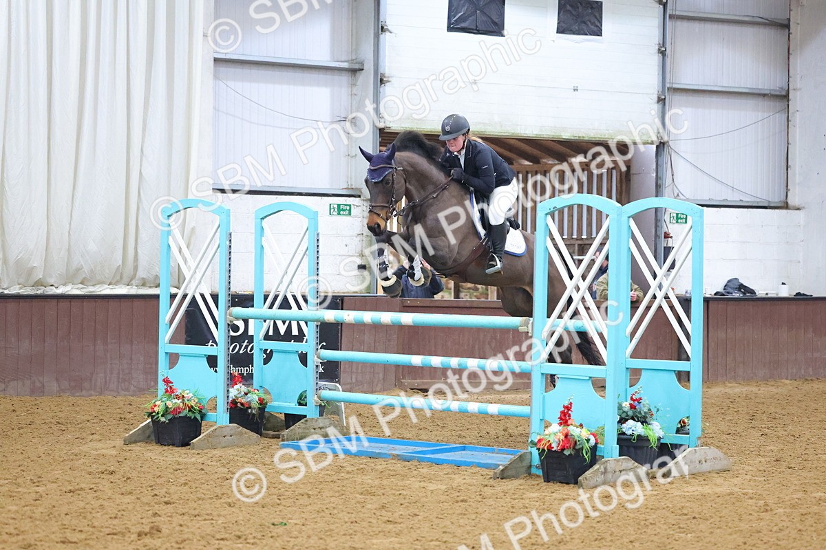 SBM_001989 - Class 15 - Senior Newcomers - First Round (1.10m)