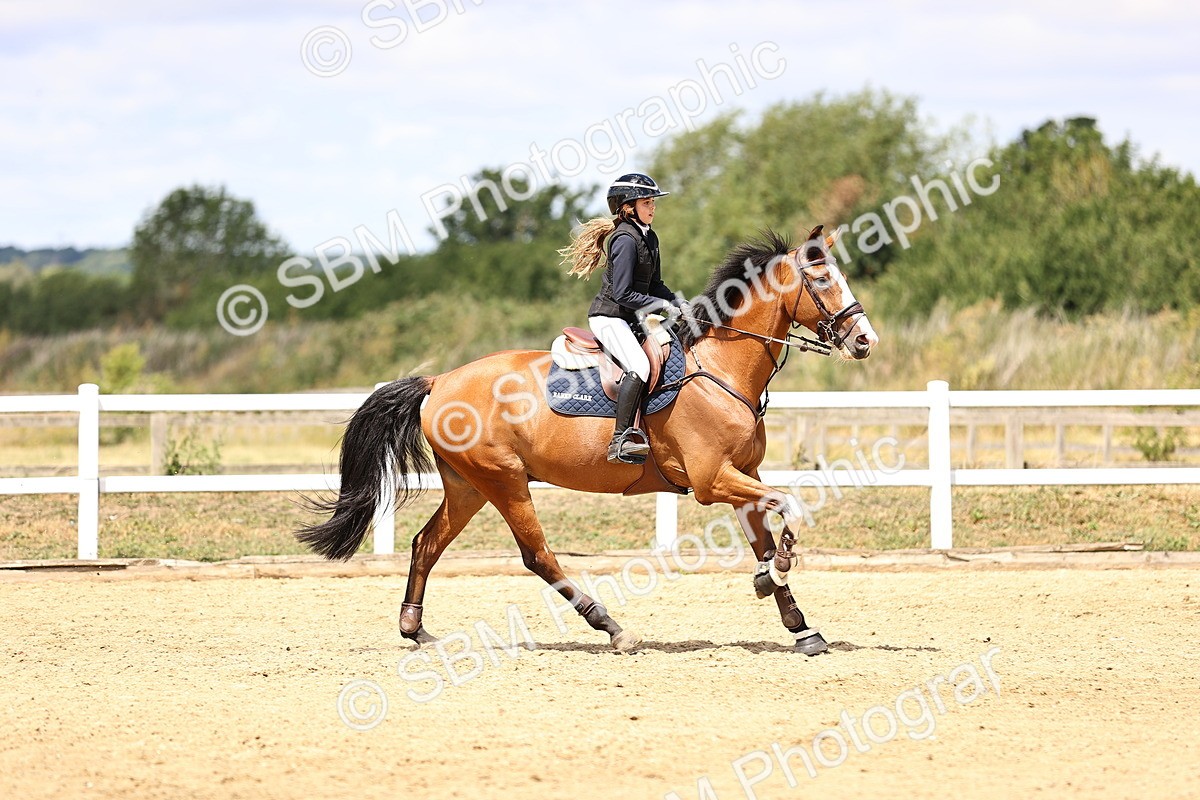 SBM_013964 - Class 14 - Senior Discovery - 1.00m Open