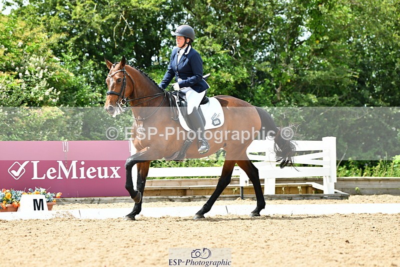 230702A-143704-10719 - Cls 32 Medium 73