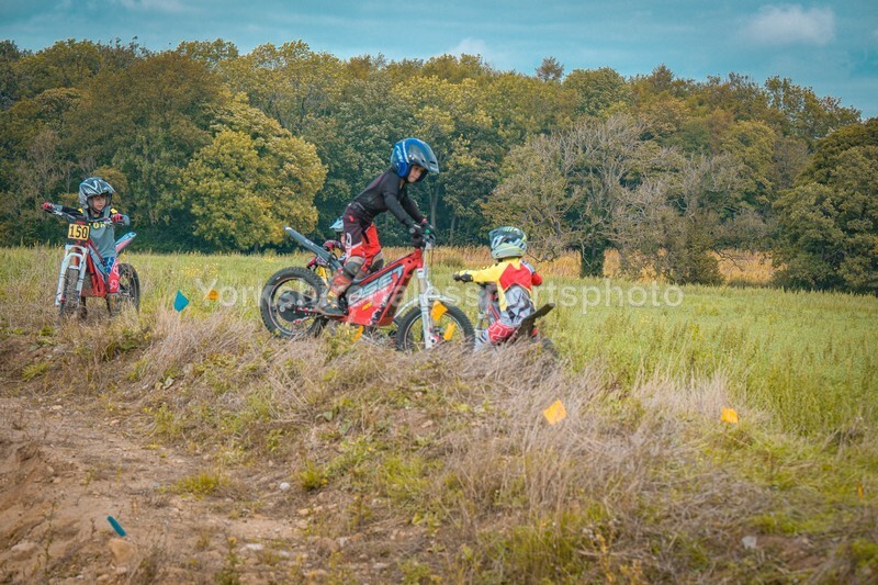 DSCF0288 - Ripon MC Trial 27/09- kids