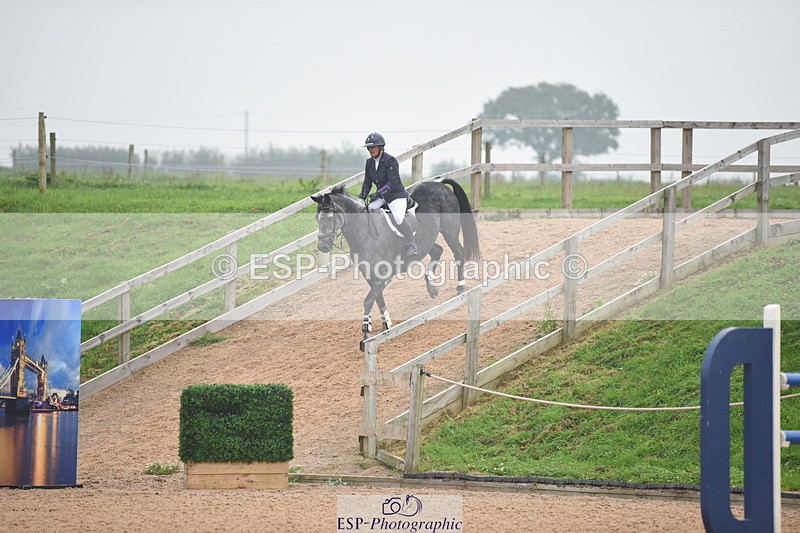 230916A-165626-05699 - Cls 19 Snr 1.10m Derby