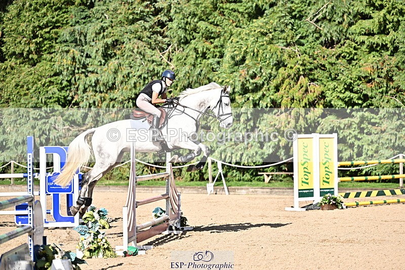 260906A-162256-04668 - Cls 24 Snr Foxhunter