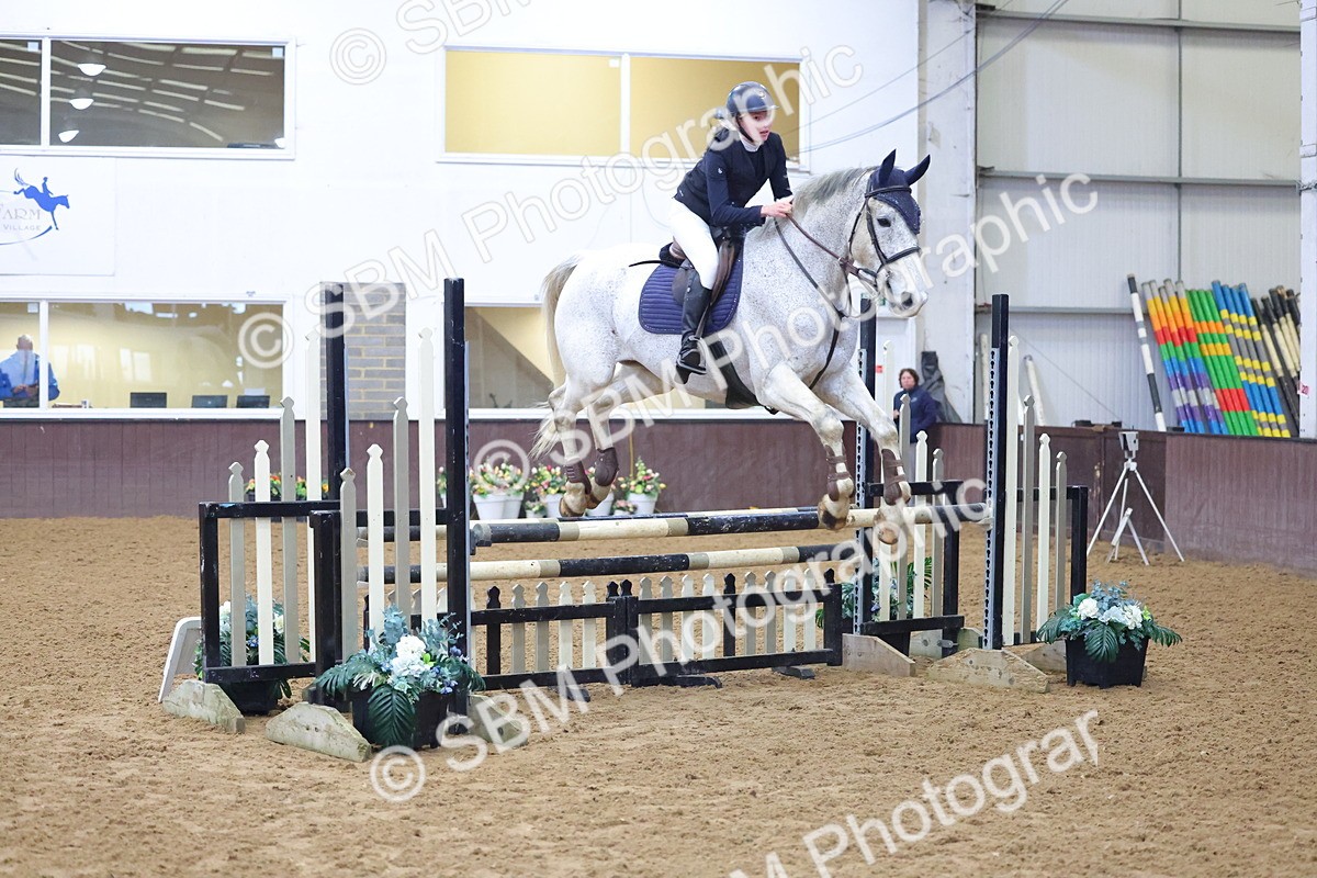 SBM_008577 - Class 21 - Nupafeed Supplements Senior Discovery/ 1m Open - First Round (1.00m)