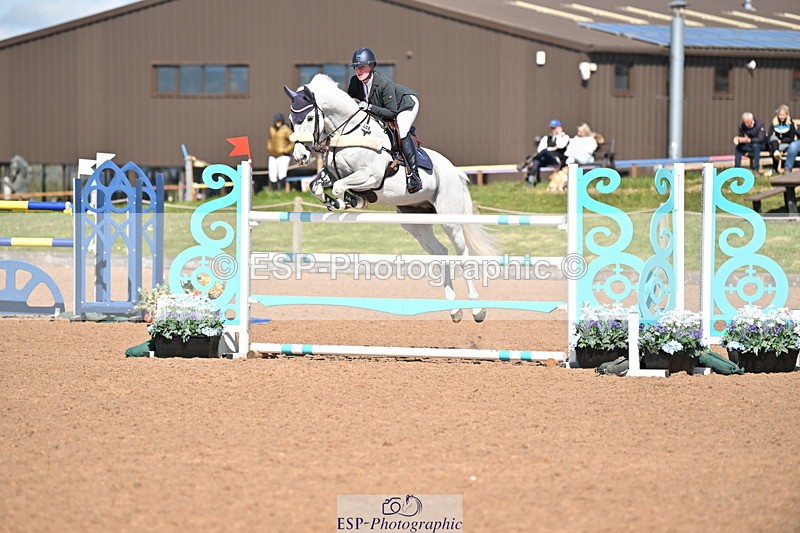 240418A-112321-02553 - Cls 5, 2 Star Medium Tour 1.35m