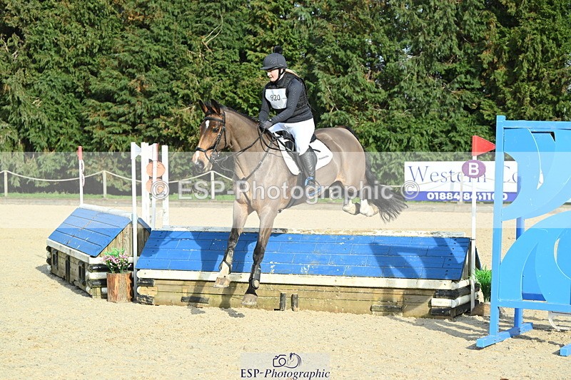 250309A-150512-01837 - Cls 03 90cm 15.05 to End