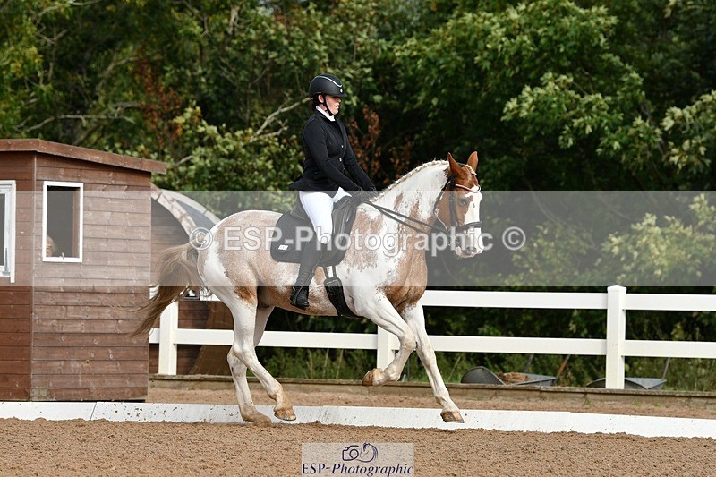 250906-100005-00540 - 090-Isabel.LawsonIn.the.pink