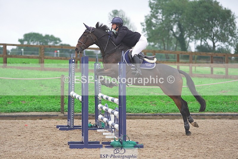 231017A-160426-07755 - Cls 31 Snr 1m Derby