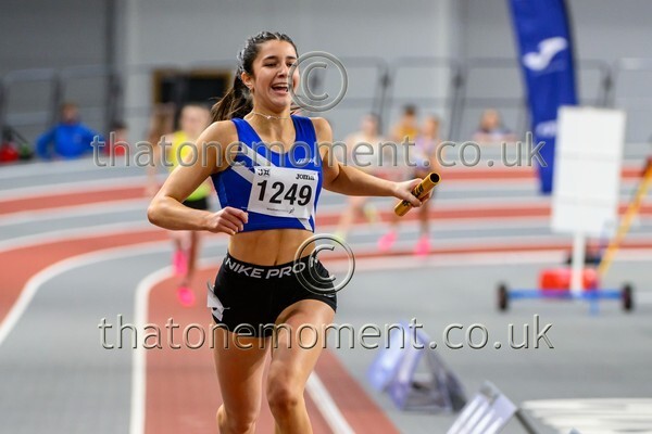 CEREL-925292 - Track Female Set Two