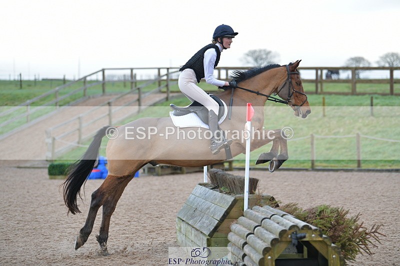 240203A-142240-00688 - 90cm