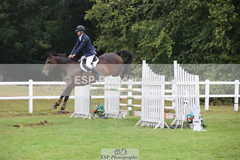 250830A-144923-07124 - Cls 16 Snr Newcomers and 1.10m Open