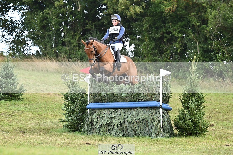 250831-102153-06303 - H-354-Issy.Colwell