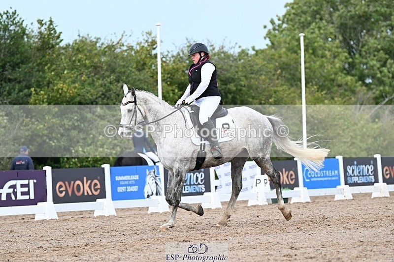 250907-130948-10000 - 071-Emma.ChapmanRoyal.Achiever