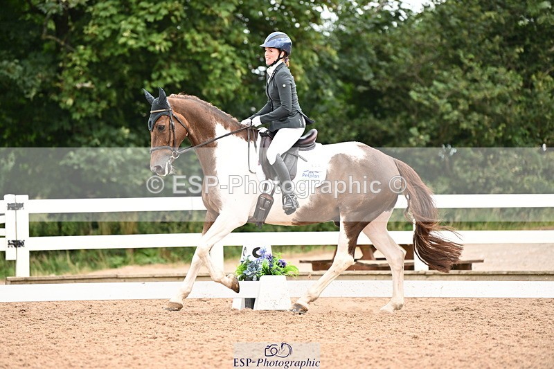 240817A-110357-07277 - 132-Nicky.Turriff-Witchcombe.Music.Man