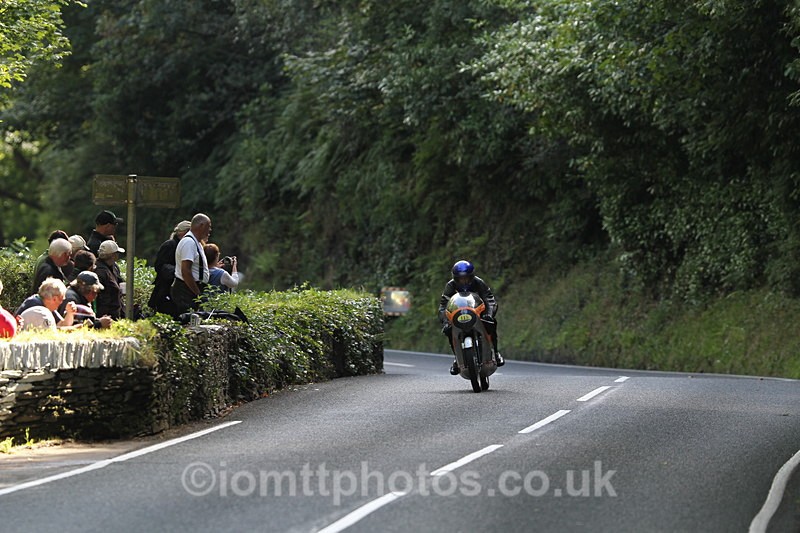 FOM_1254 - Classic TT Lap of honour