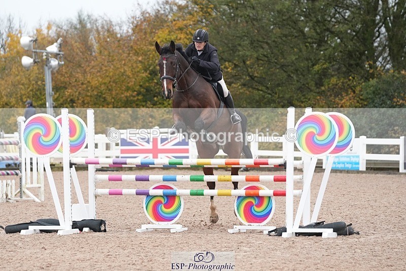 251107-131131-00882 - Cls 5 Newcomers and 1.10m Open