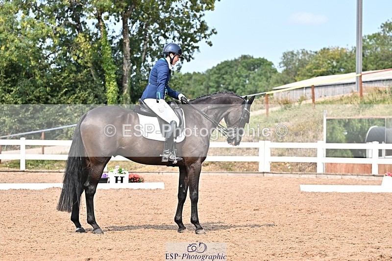 250816-144323-05458 - 144-Hayley.JamesKingstone-W