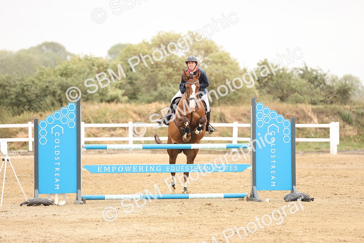 SBM_023949 - Class 6 - Senior Newcomers 1.10m
