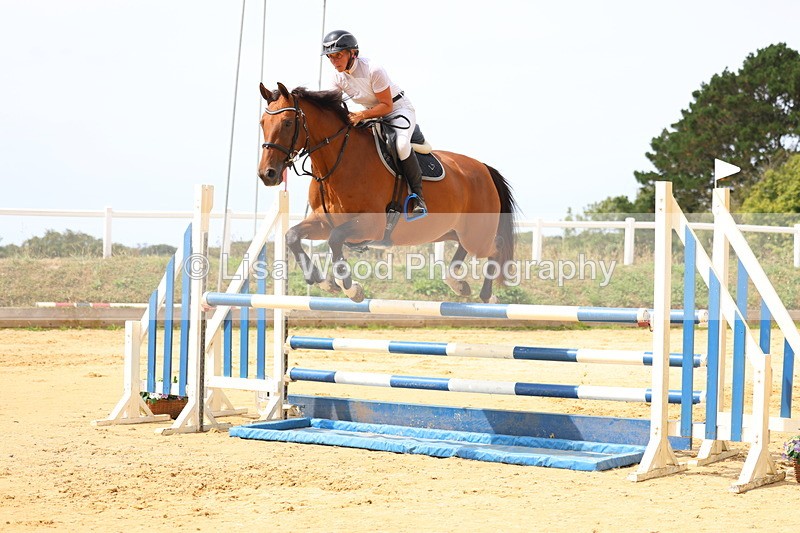 3E7A4239 - Class 7: Senior Newcomers/1.10m open