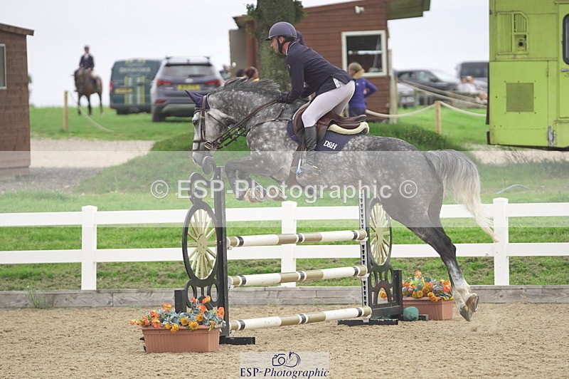 230810A-141144-02637 - Cls 4 1.05m Amateur Quali