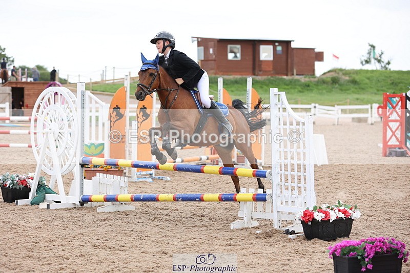 240630A-180816-16308 - Cls 28 Stepping Stones 128cm + 138cm