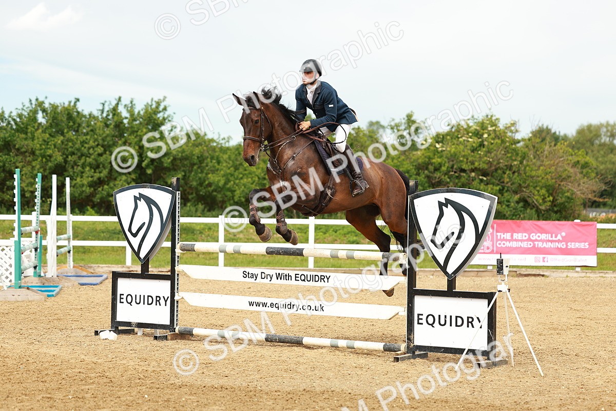 SBM_002255 - Class 4 - Senior Newcomers - 1.10m